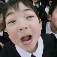 地元の園児たち