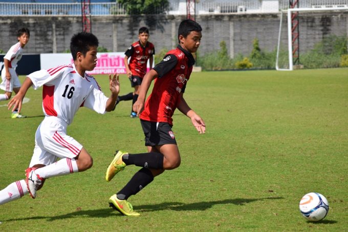 U13ムアントン・ユナイテッドと対戦