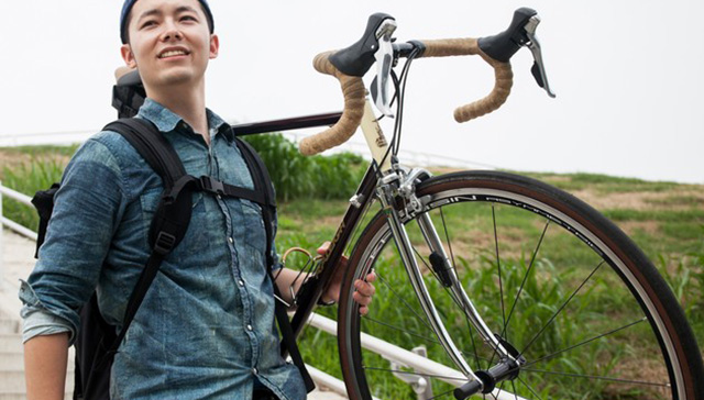 タイでお父さんのために自転車で走るイベント